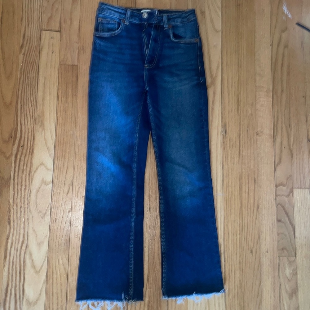 Cropped Flare Blue Jeans